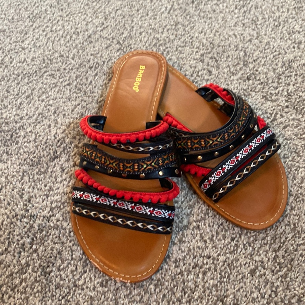 So 10 sandals